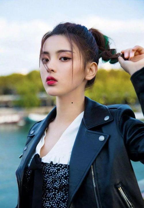 娱乐圈吃瓜爆料的霸王花指的是谁,霸王花身份揭秘，竟是这位明星！