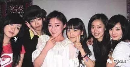 娱乐吃瓜闺蜜视频,闺蜜视频中的那些吃瓜瞬间