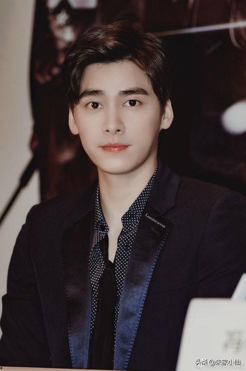 娱乐吃瓜李小璐是谁呀,李小璐的星光历程与争议瞬间